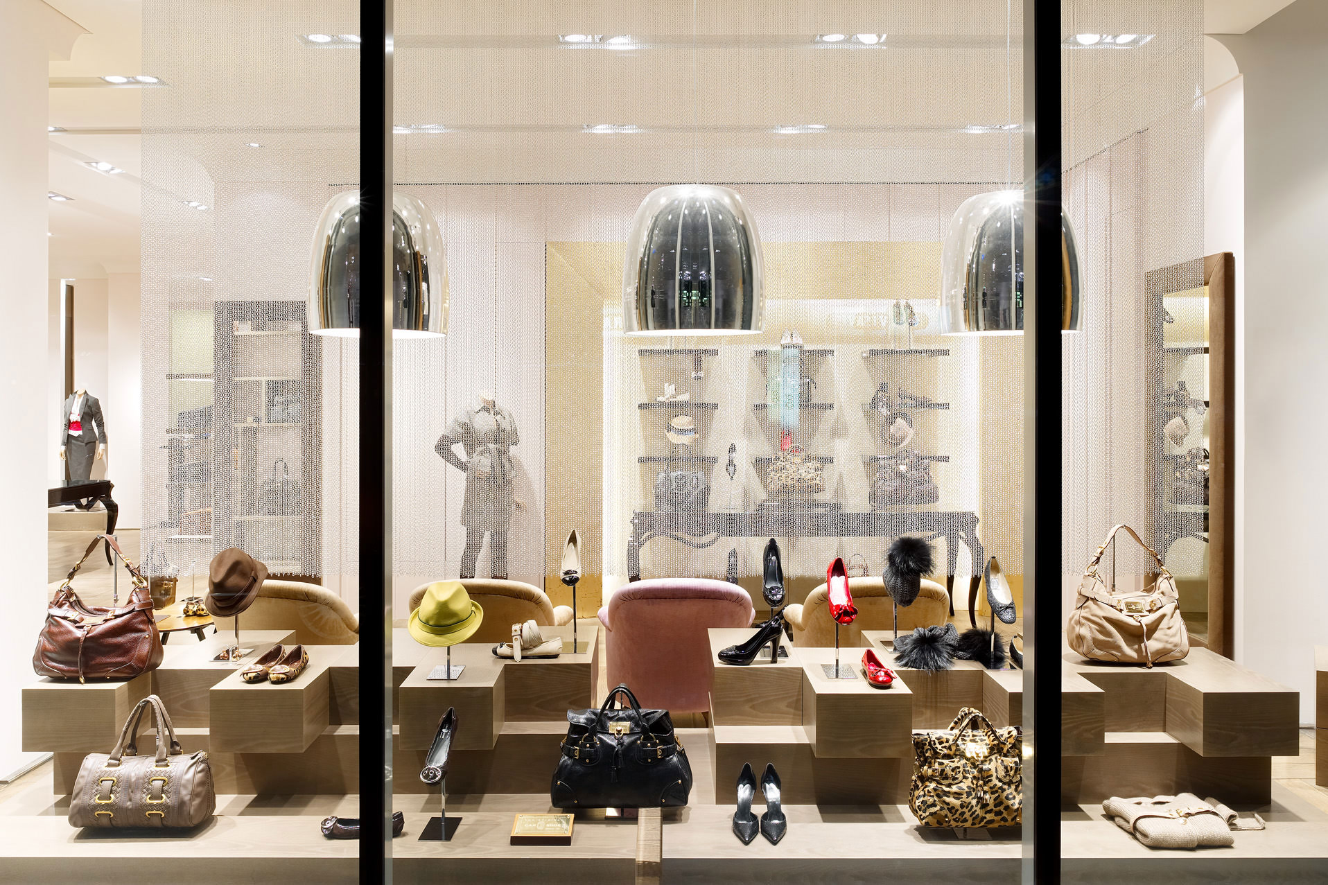Möller & Möller Shop 01 – HG Esch