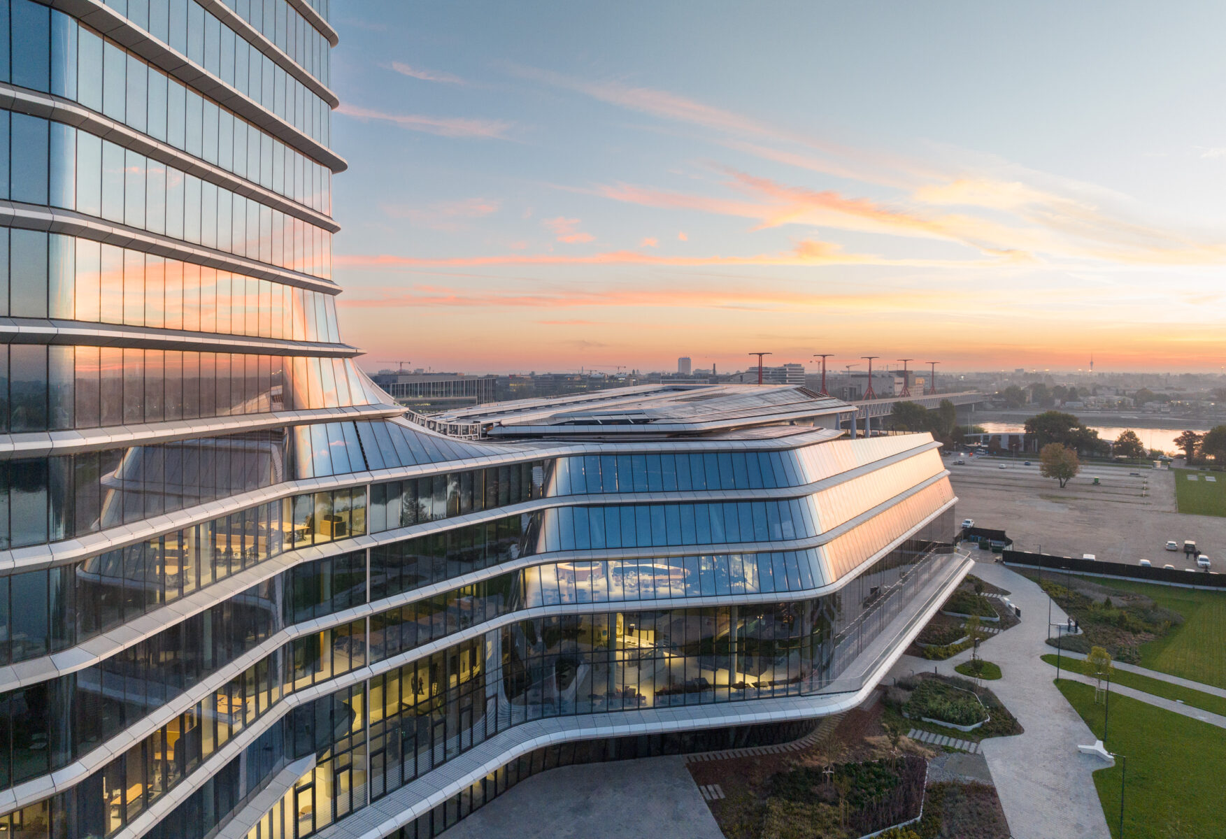 mol-campus-budapest-hg-esch